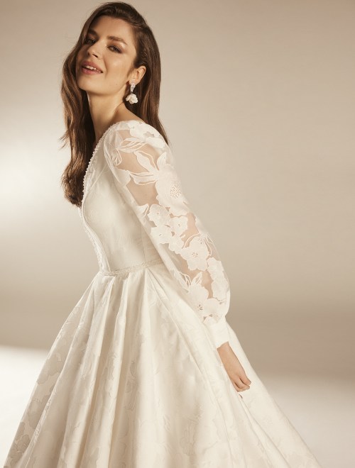 https://elisebride.ro/images/stories/virtuemart/product/Blaire 2.jpg